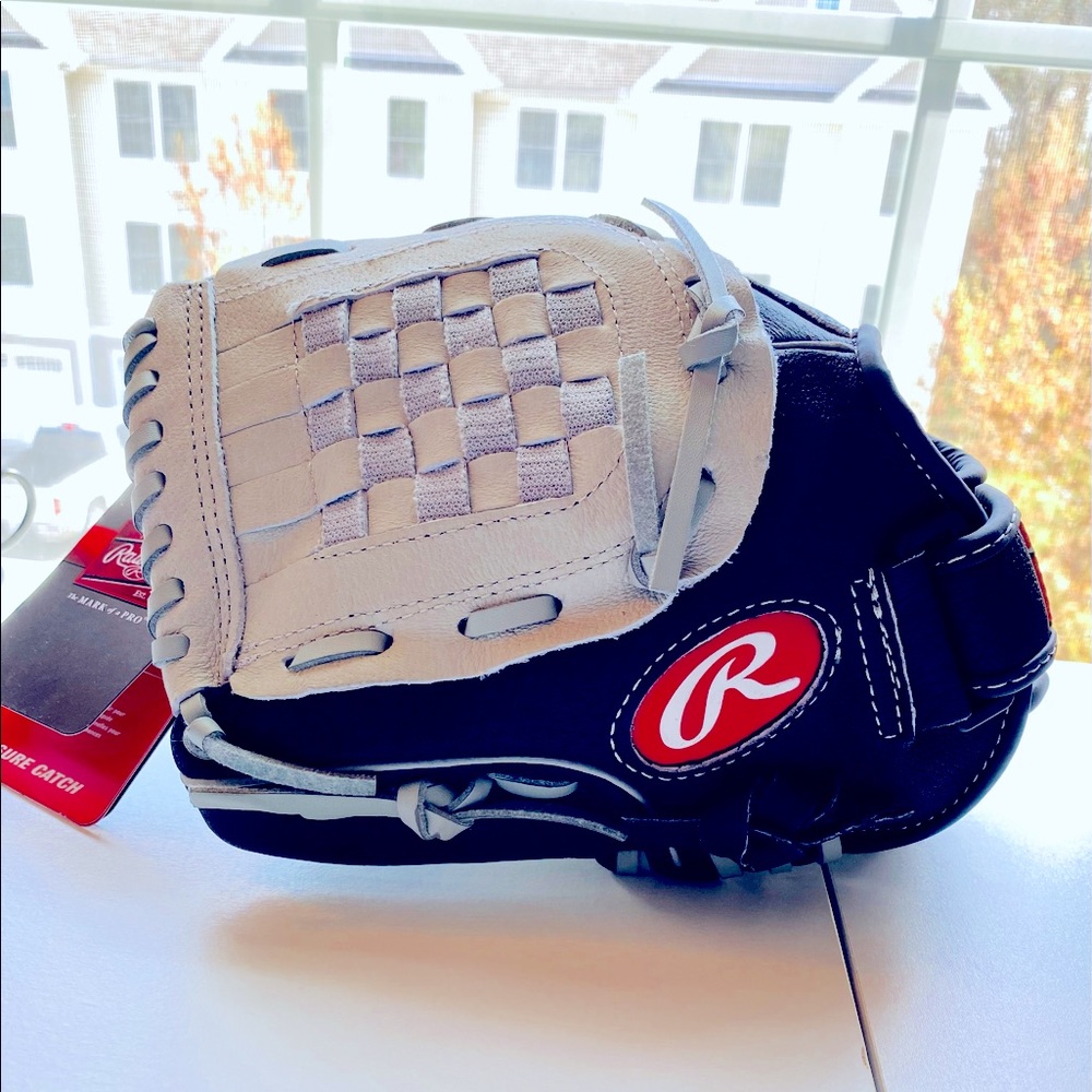 Brand New Rawlings Sure Catch Youth Glove(Left Handed Throw)